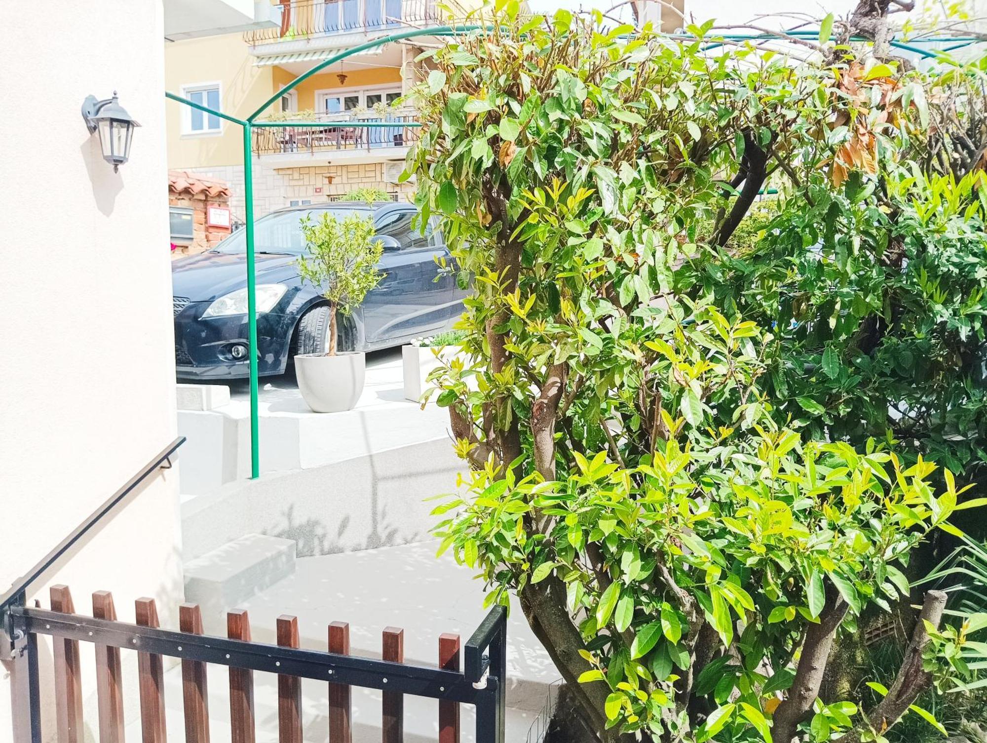 Green Park And Sunny Terrace Apartments Ankaran Exterior foto